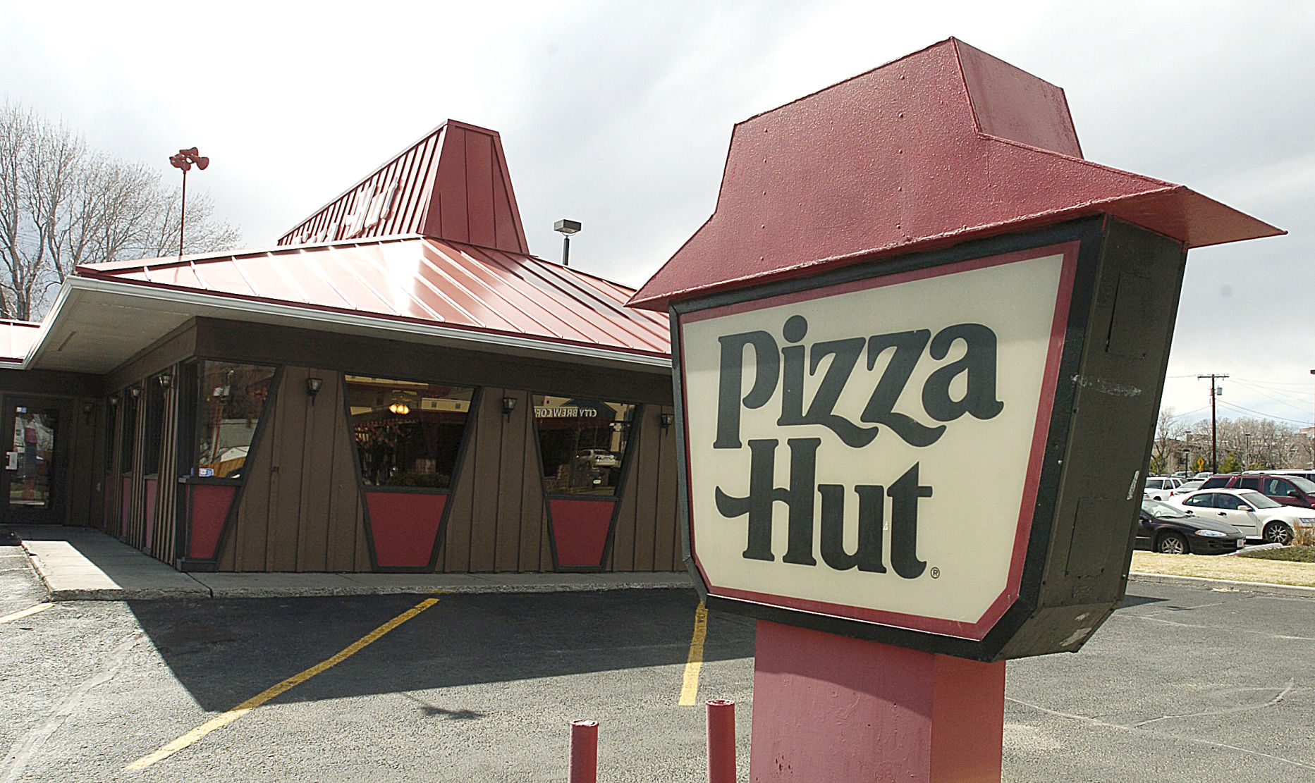 27th Street Pizza Hut, 2006